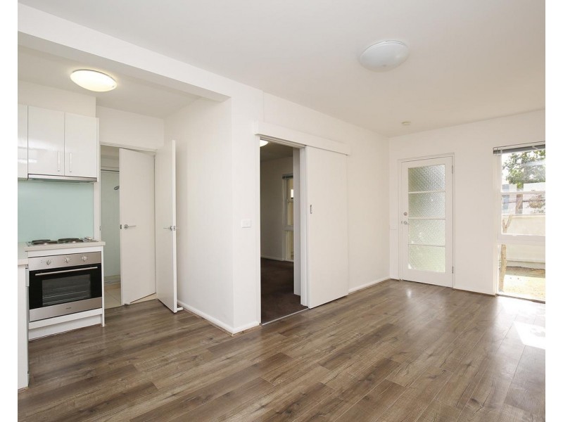 18/18 Cochrane Street, Brighton VIC 3186