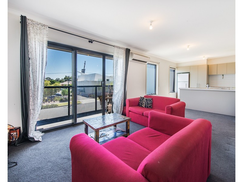 13/24-26 Burton Avenue, Clayton VIC 3168