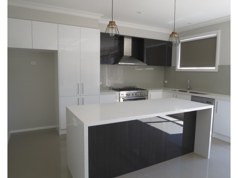 2/11 Barringun Crescent, Clayton South VIC 3169