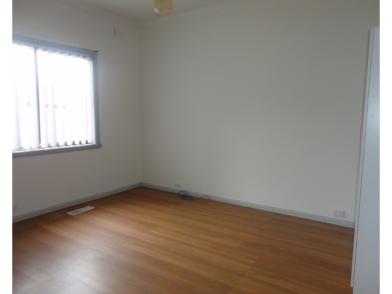 1 Glenbrook Avenue, Clayton VIC 3168