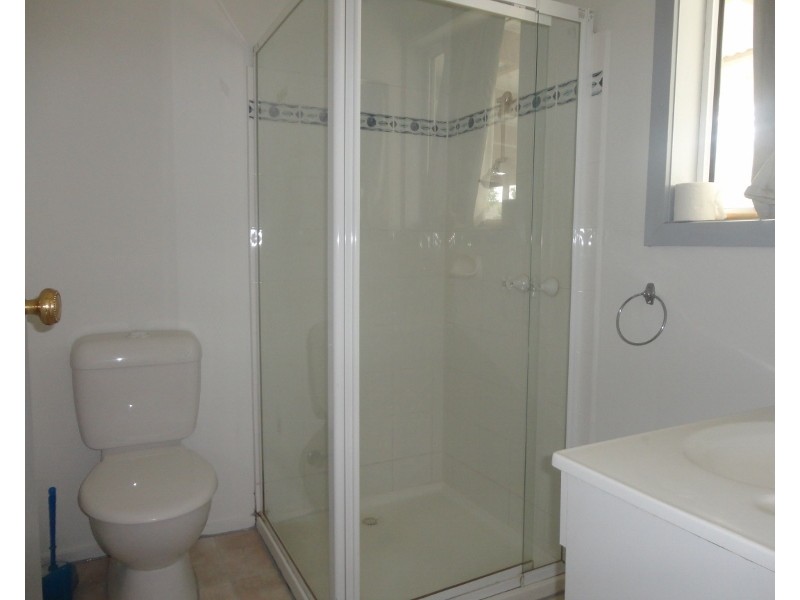 1 Glenbrook Avenue, Clayton VIC 3168