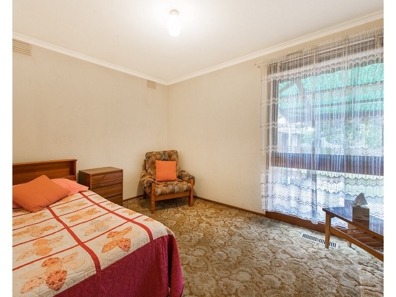 21 Leonard Close, Clarinda VIC 3169