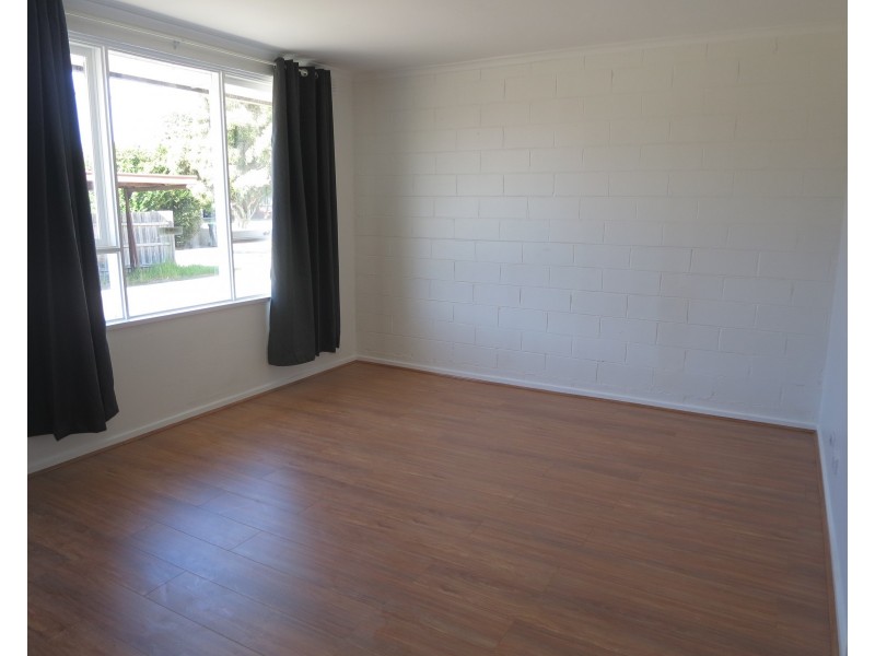 2/17 Oakes Avenue, Clayton South VIC 3169