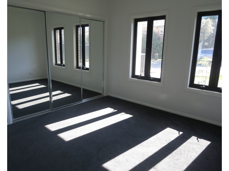 2/4 Cantala Street, Clayton VIC 3168