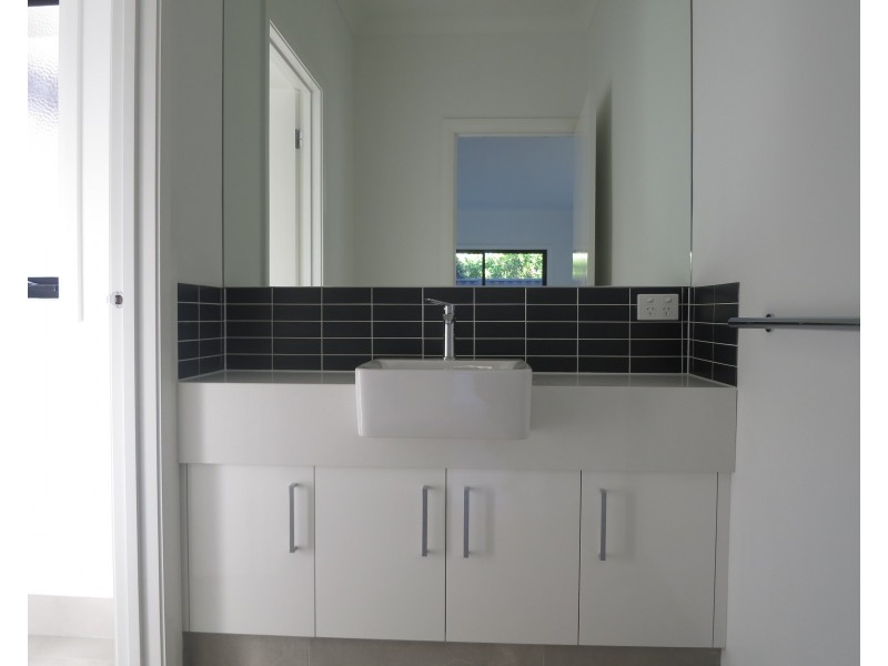 3/4 Cantala Street, Clayton VIC 3168