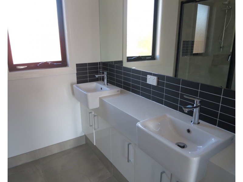 3/4 Cantala Street, Clayton VIC 3168