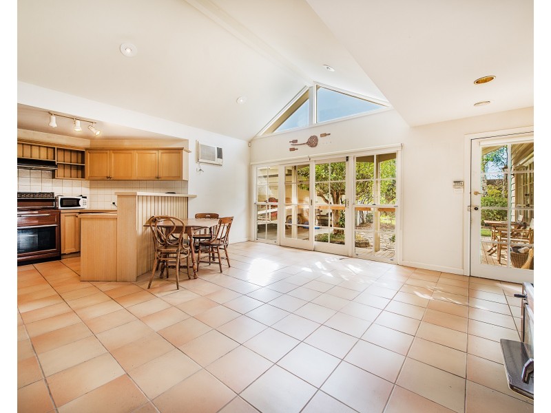 35 Kemp Avenue, Mount Waverley VIC 3149