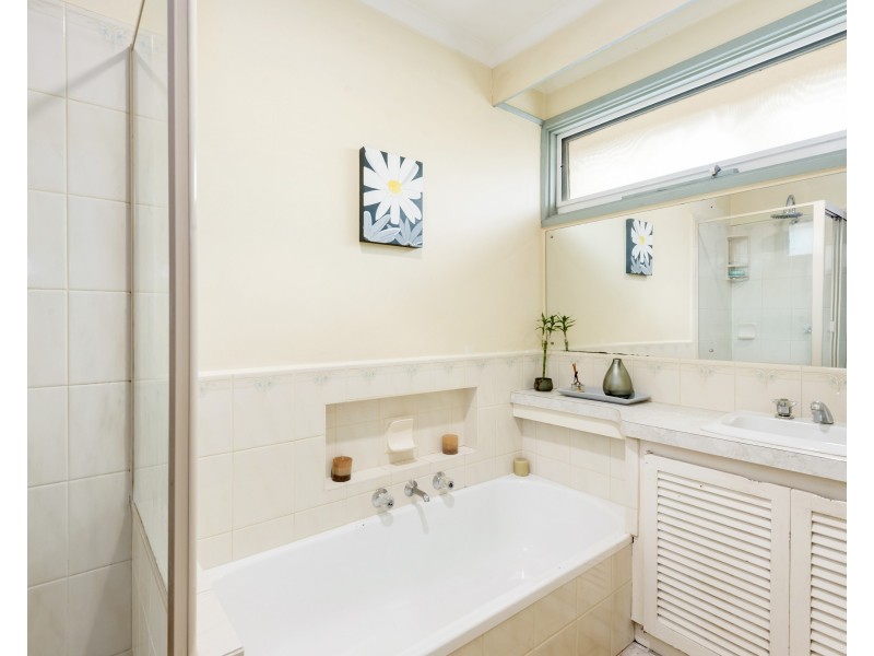 60 Jacksons Road, Noble Park North VIC 3174