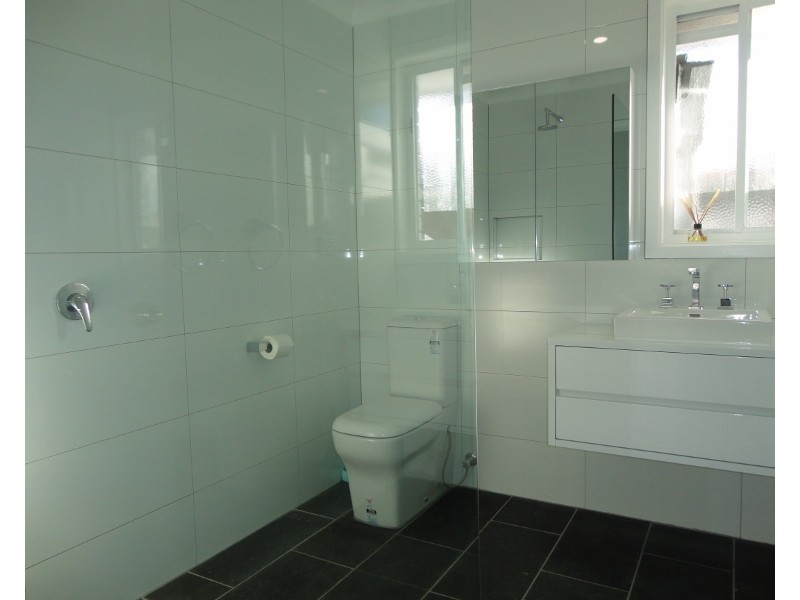 2A Golf Links Avenue, Oakleigh VIC 3166