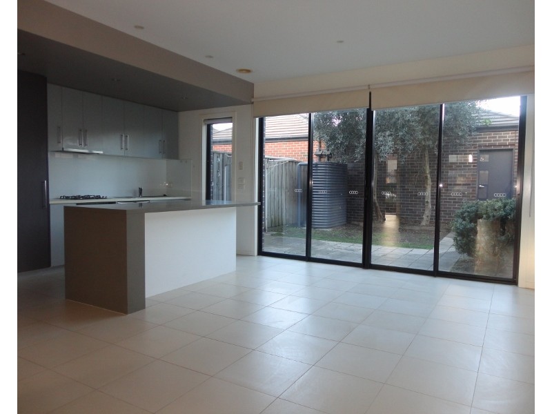 22 Botanic Drive, Clayton VIC 3168