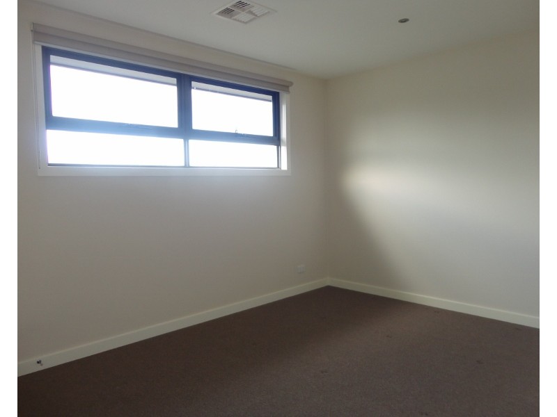 43B Springs Road, Clayton South VIC 3169