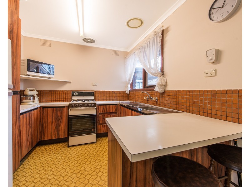 21 Leonard Close, Clarinda VIC 3169