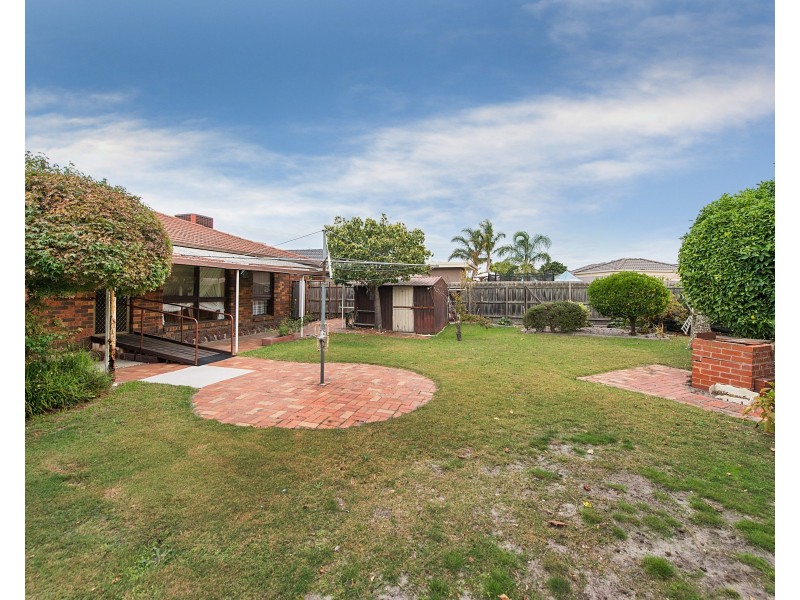 21 Leonard Close, Clarinda VIC 3169