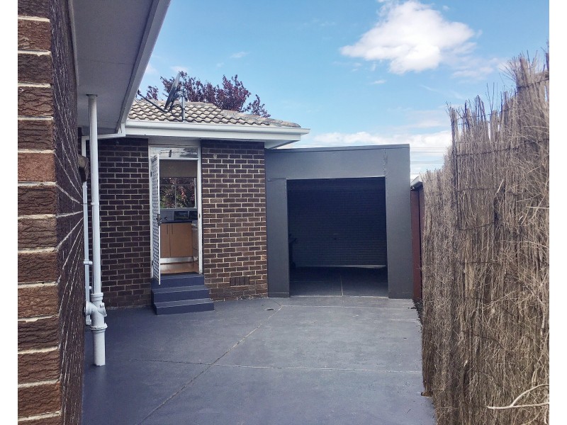 1/42 First Street, Clayton South VIC 3169