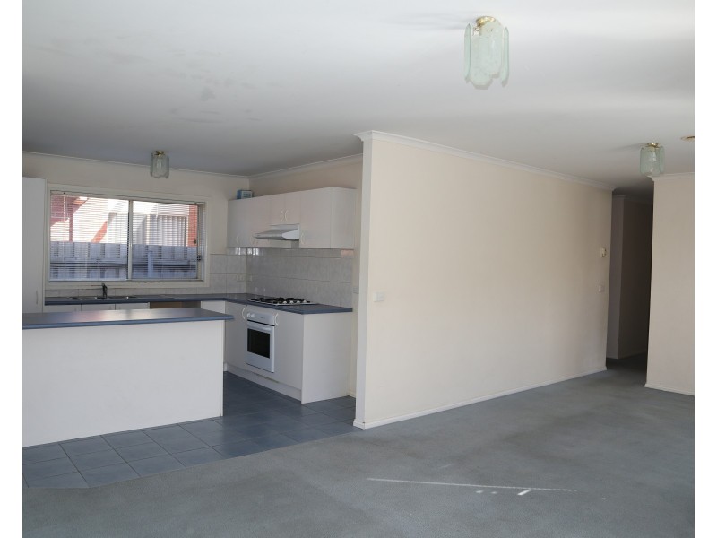 10/41-49 Tully Road, Clarinda VIC 3169