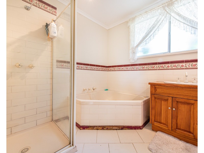 1 Chandor Court, Notting Hill VIC 3168