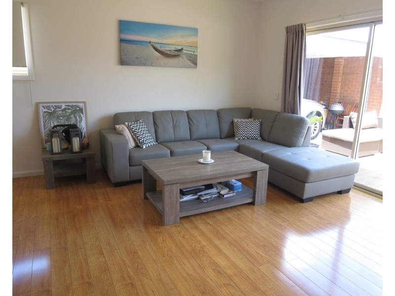 2/1 Leslie Court, Clayton South VIC 3169