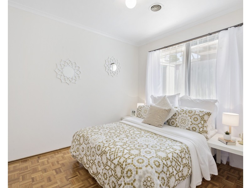 4/2-18 Bourke Road, Oakleigh South VIC 3167