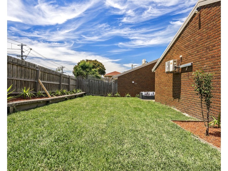 4/2-18 Bourke Road, Oakleigh South VIC 3167