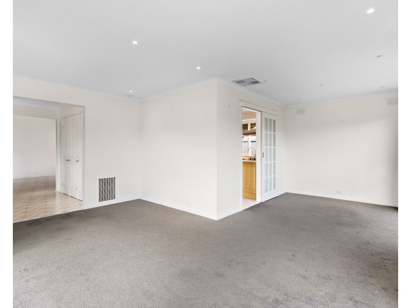 27 Cooinda Crescent, Clarinda VIC 3169