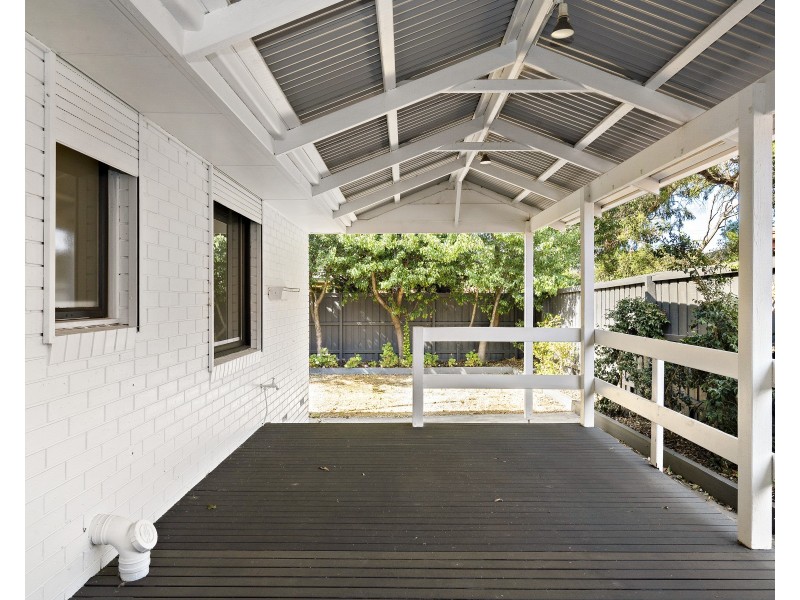 27 Cooinda Crescent, Clarinda VIC 3169