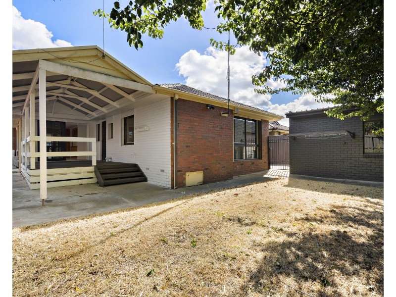 27 Cooinda Crescent, Clarinda VIC 3169