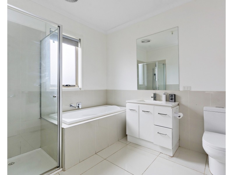 1/2 Lebanon Street, Dandenong VIC 3175