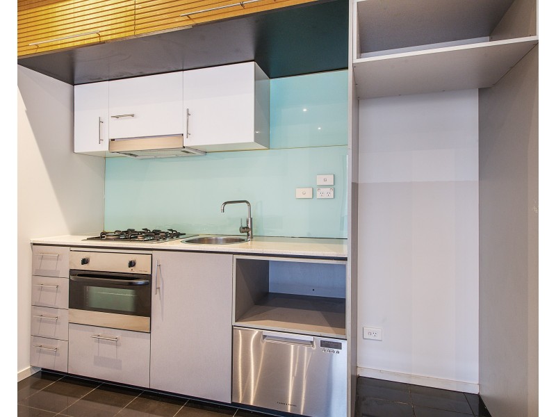 10 / 220 Barkly Street, St Kilda VIC 3182