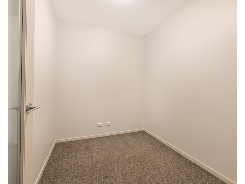 10 / 220 Barkly Street, St Kilda VIC 3182