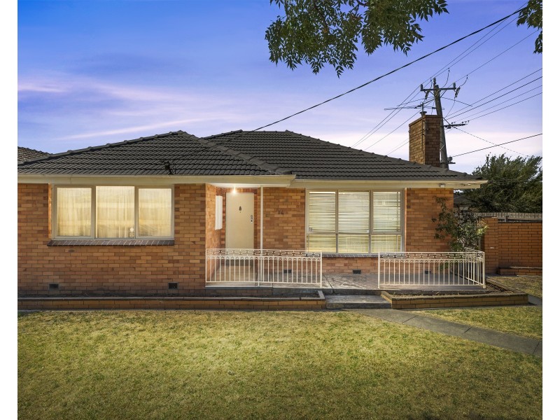 16 Melaleuca Drive, Clarinda VIC 3169
