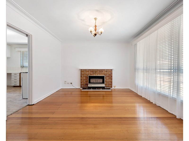 16 Melaleuca Drive, Clarinda VIC 3169