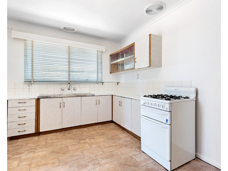 16 Melaleuca Drive, Clarinda VIC 3169