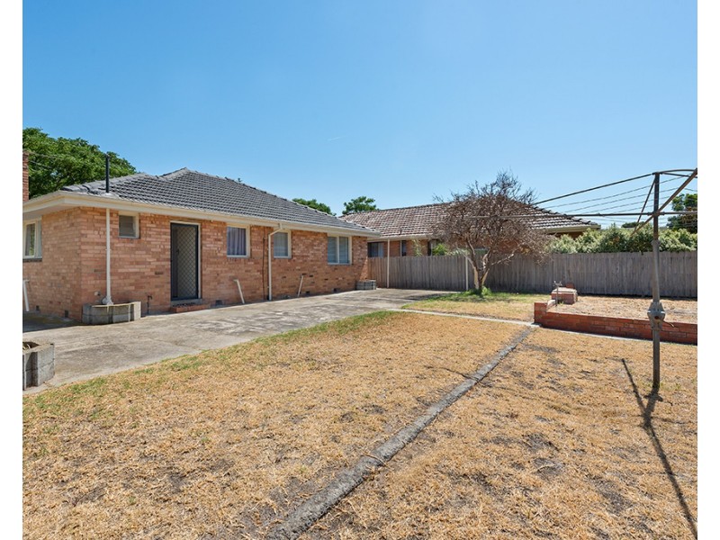 16 Melaleuca Drive, Clarinda VIC 3169