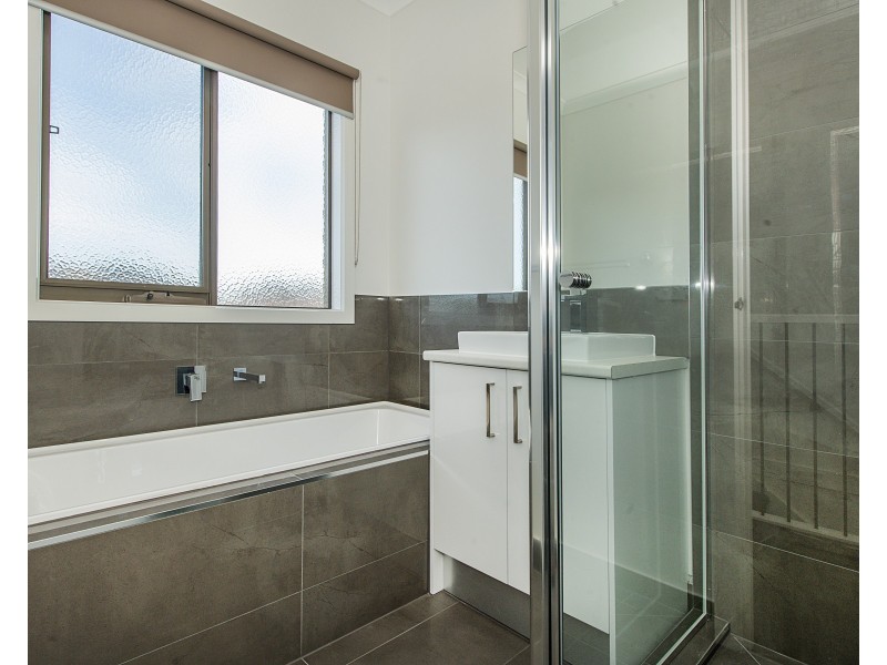 2/3 Wordsworth Avenue, Clayton South VIC 3169