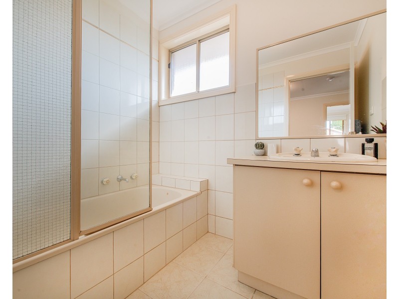 1/5 Evelyn Street, Clayton VIC 3168