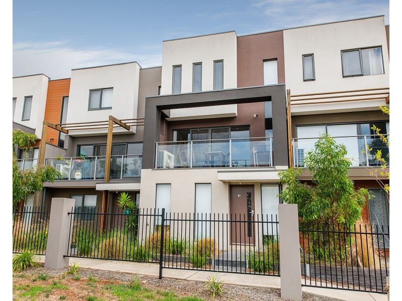 10  Parkland Place, Notting Hill VIC 3168