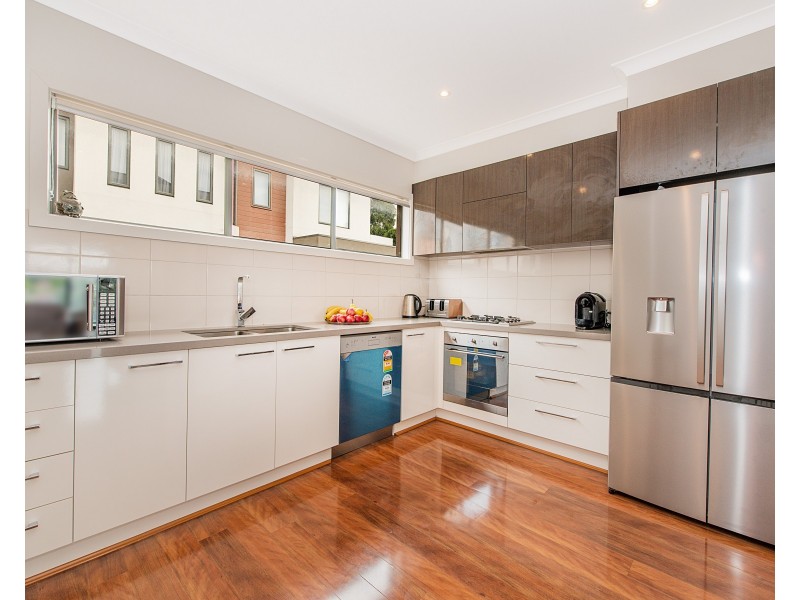 10  Parkland Place, Notting Hill VIC 3168