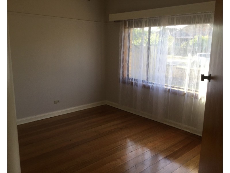 10 Dunstan Street, Clayton VIC 3168