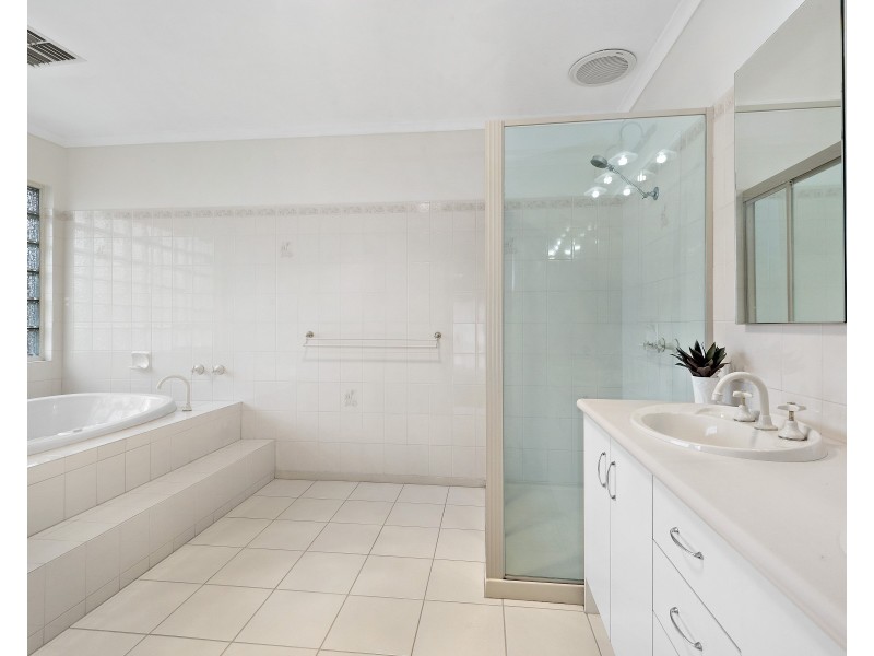 5 Yarra Court, Oakleigh South VIC 3167