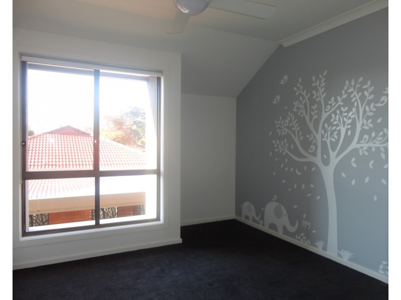 8/28 Eulinga Road, Clayton South VIC 3169