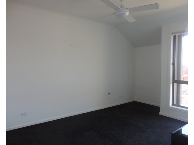 8/28 Eulinga Road, Clayton South VIC 3169