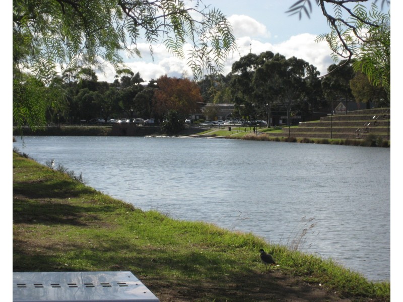 10 Leopold Street, Maribyrnong VIC 3032