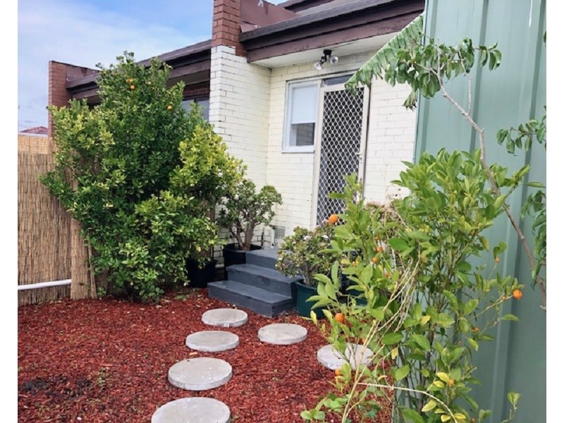 9  Avondale Street, Springvale VIC 3171