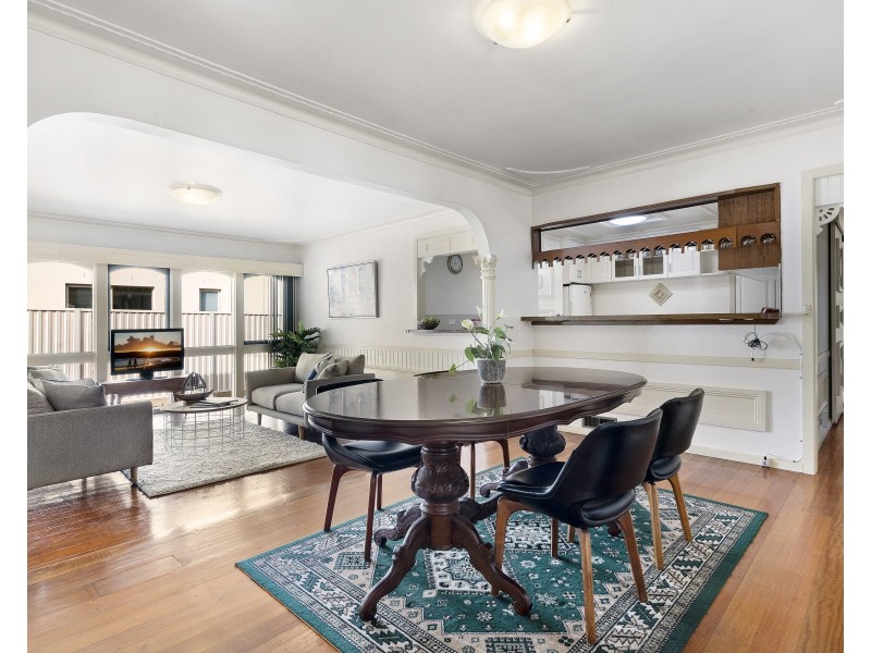 37 Avonhurst Drive, Glen Waverley VIC 3150