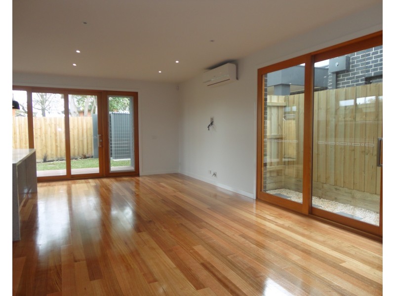 1/2 Marcus Road, Dingley Village VIC 3172