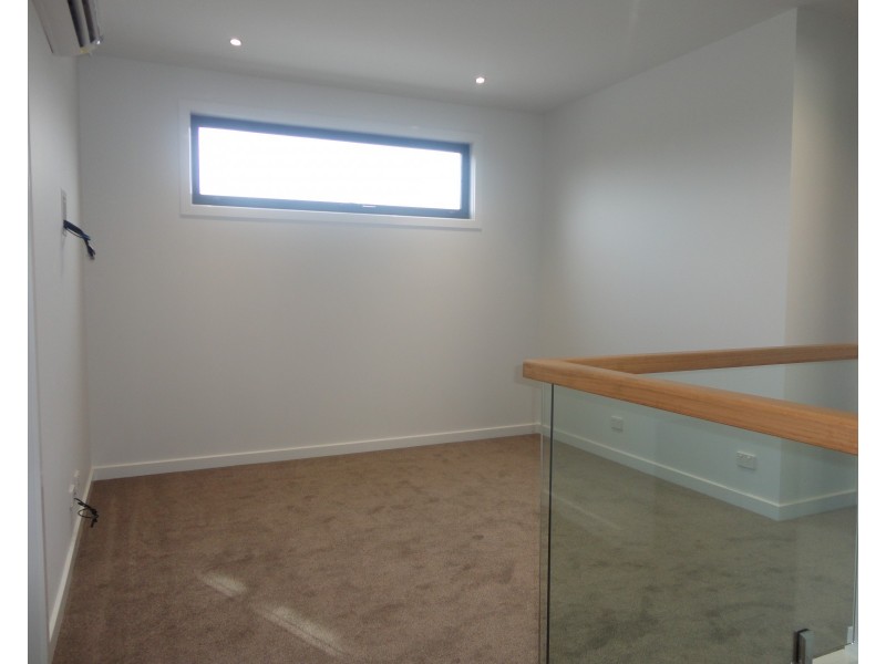 1/2 Marcus Road, Dingley Village VIC 3172