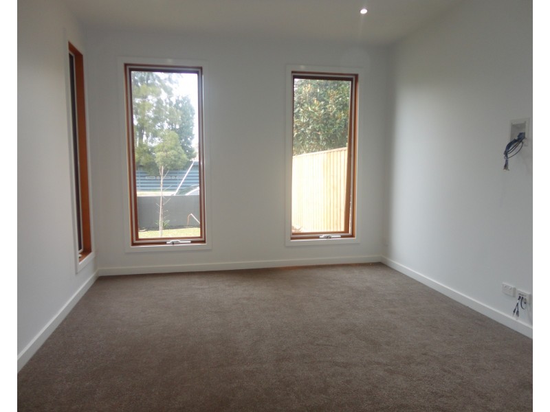 1/2 Marcus Road, Dingley Village VIC 3172