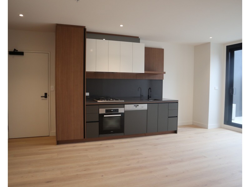 206/692 Whitehorse Road, Mont Albert VIC 3127