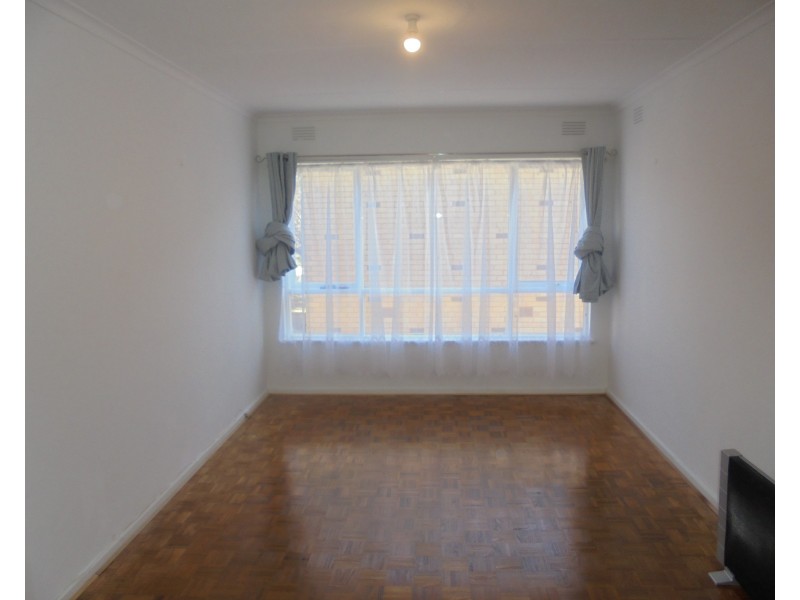 5/4 Manatunga, Clayton VIC 3168