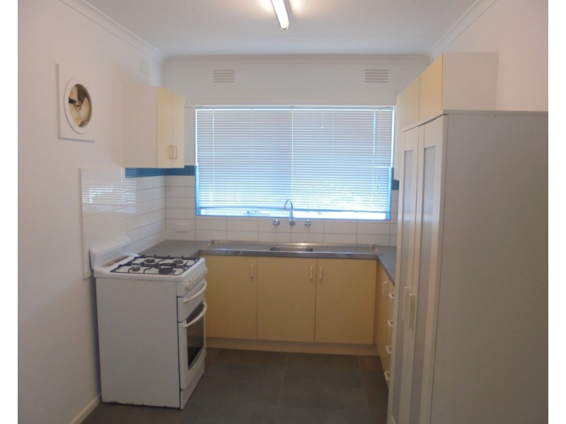 5/4 Manatunga, Clayton VIC 3168